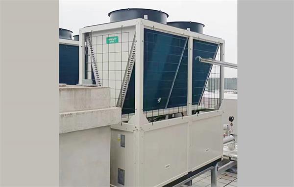 高效供暖从这里开始：空气能热泵为宾馆解忧