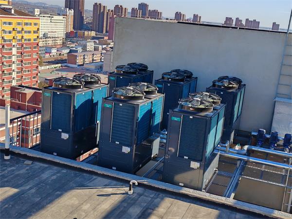 空气能热泵工程助力北方农村集中供暖，节能又环保